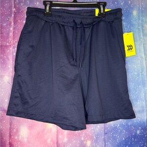 New men’s all in motion mesh shorts 🛍